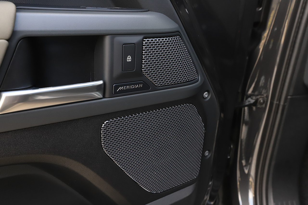 2021 Land Rover DEFENDER 