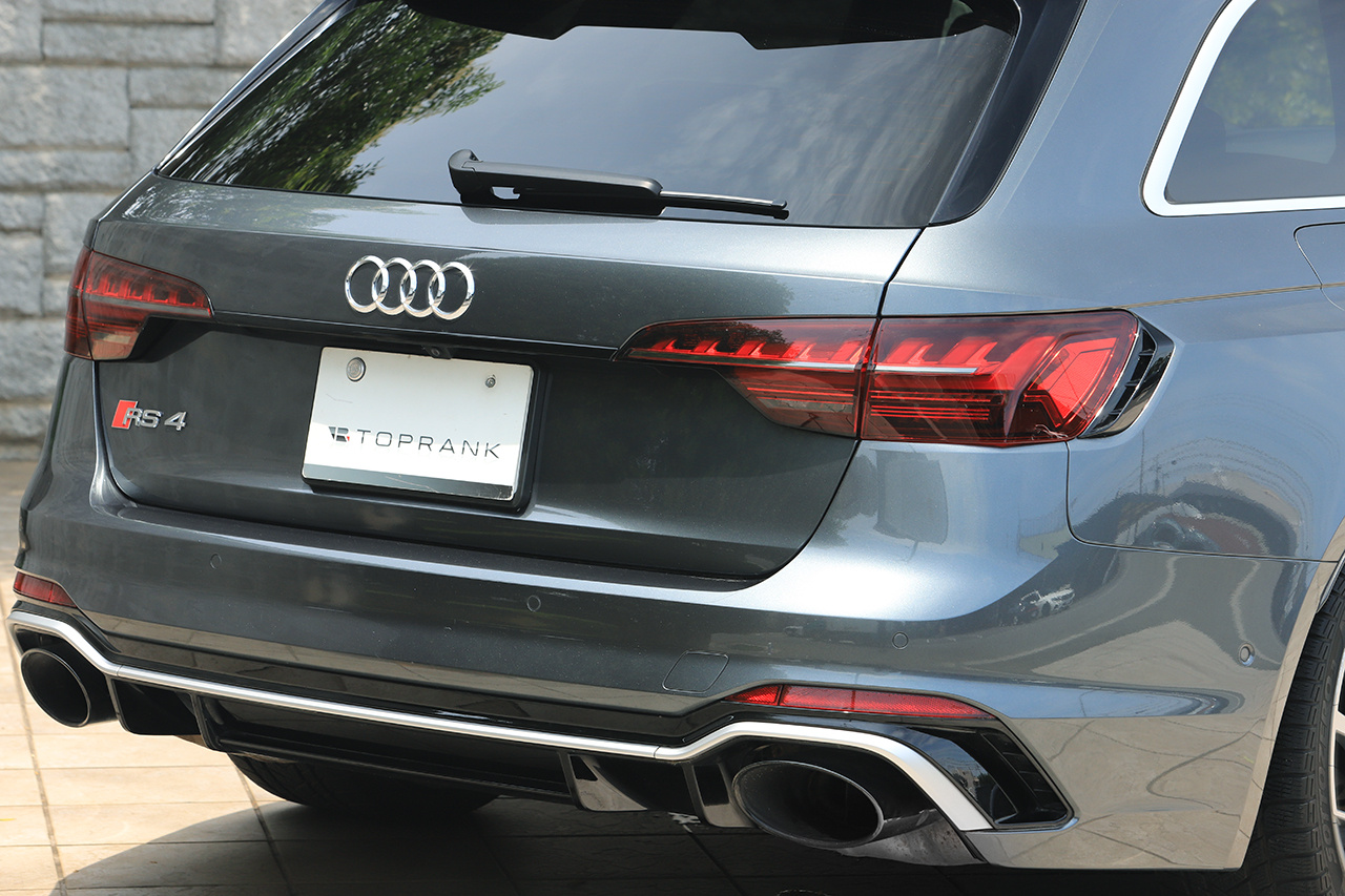 2021 Audi RS4 AVANT 