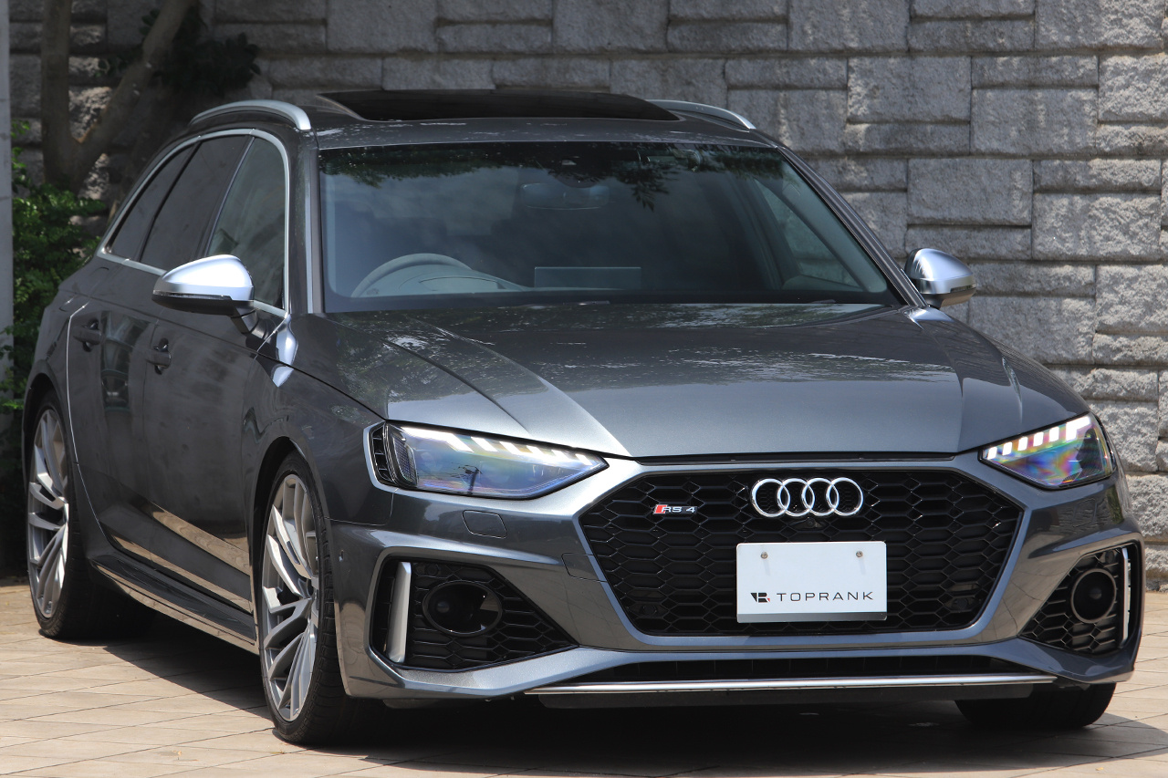 2021 Audi RS4 AVANT 