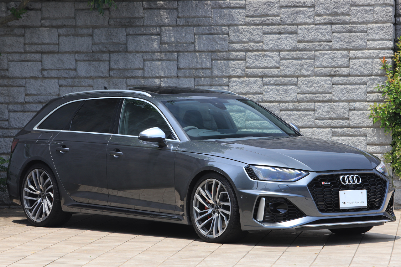 2021 Audi RS4 AVANT 