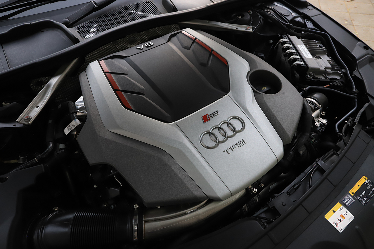 2021 Audi RS4 AVANT 