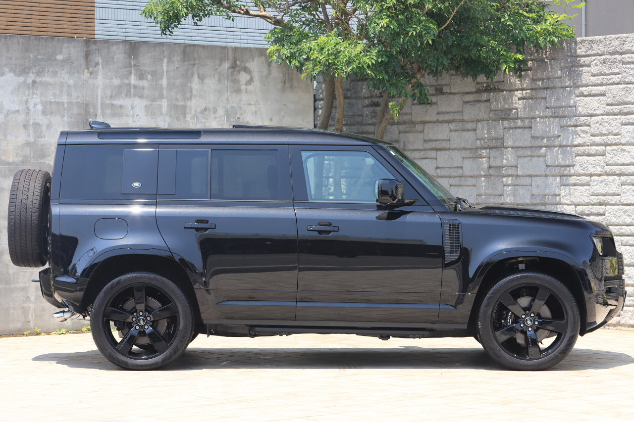 2024 Land Rover DEFENDER 