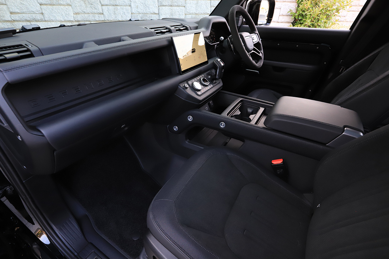 2024 Land Rover DEFENDER 