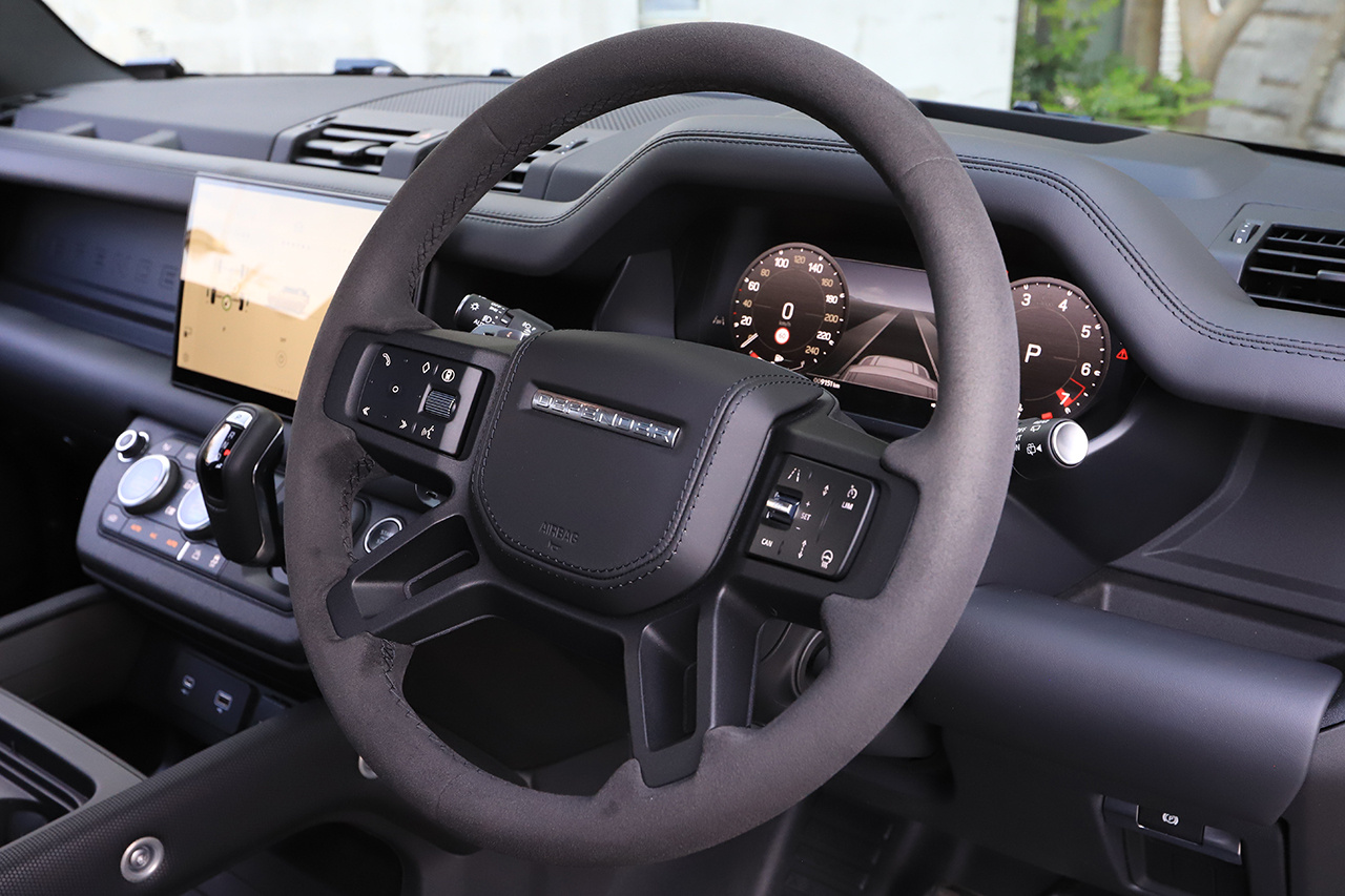 2024 Land Rover DEFENDER 