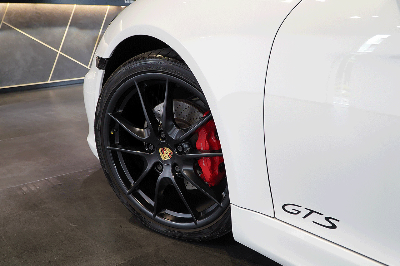 2015 Porsche CAYMAN null