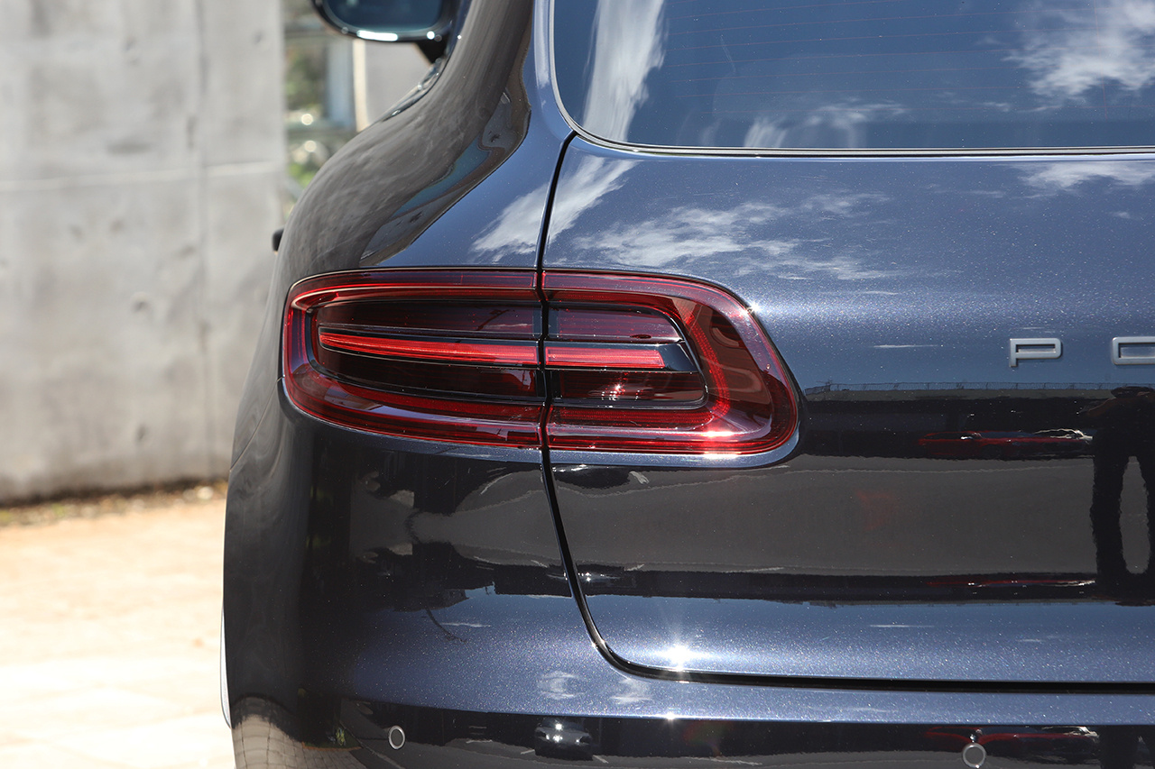 2018 Porsche MACAN 
