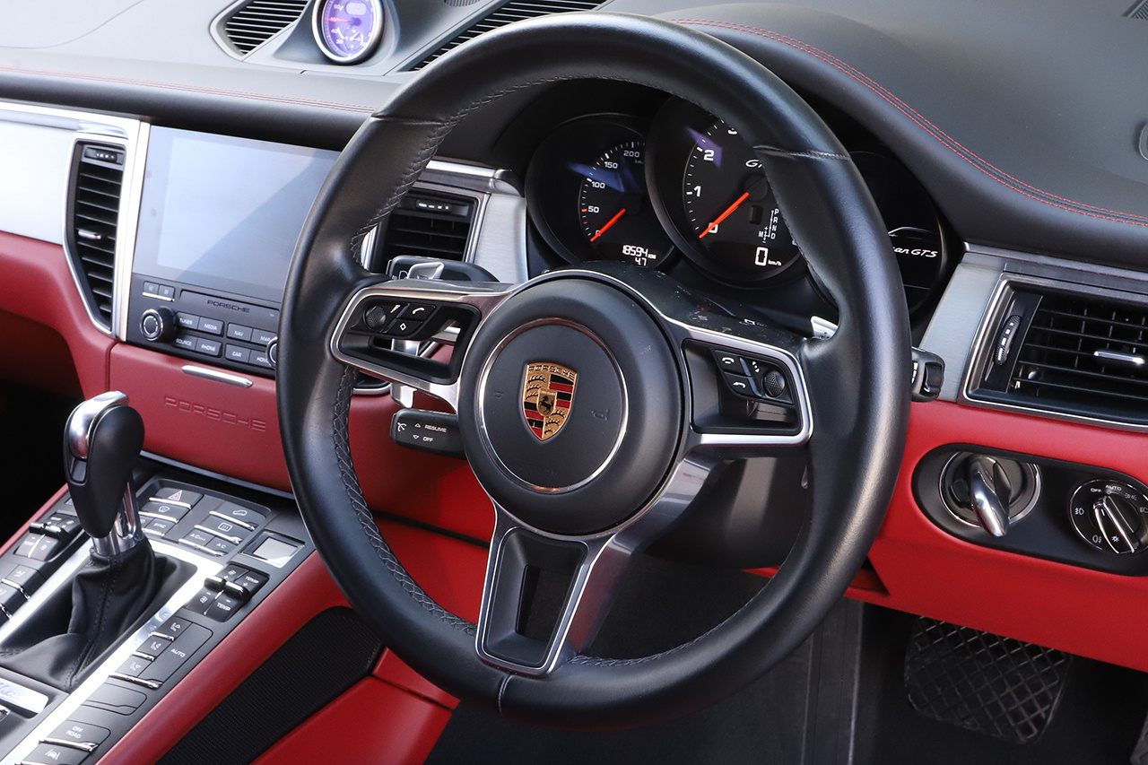 2018 Porsche MACAN 