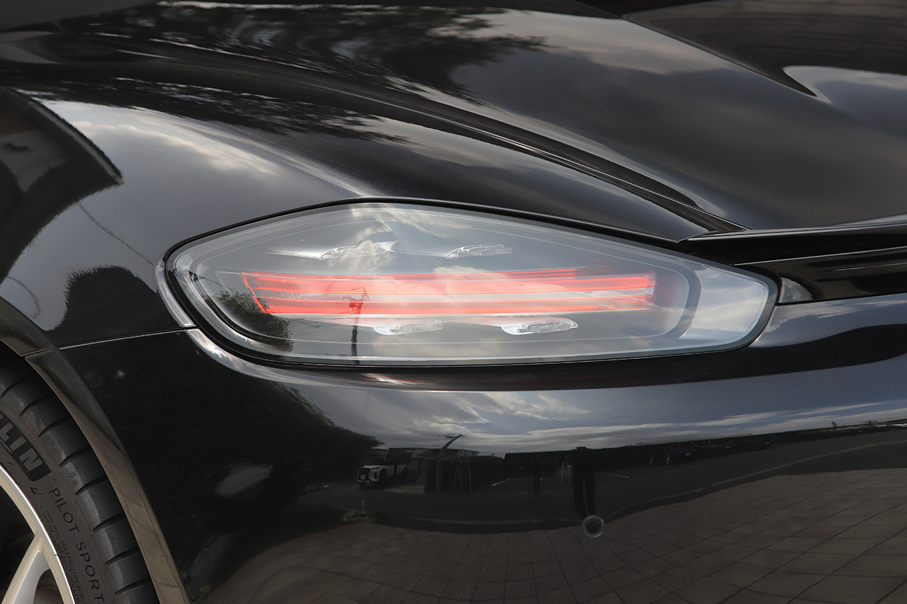 2020 Porsche 718 BOXSTER 