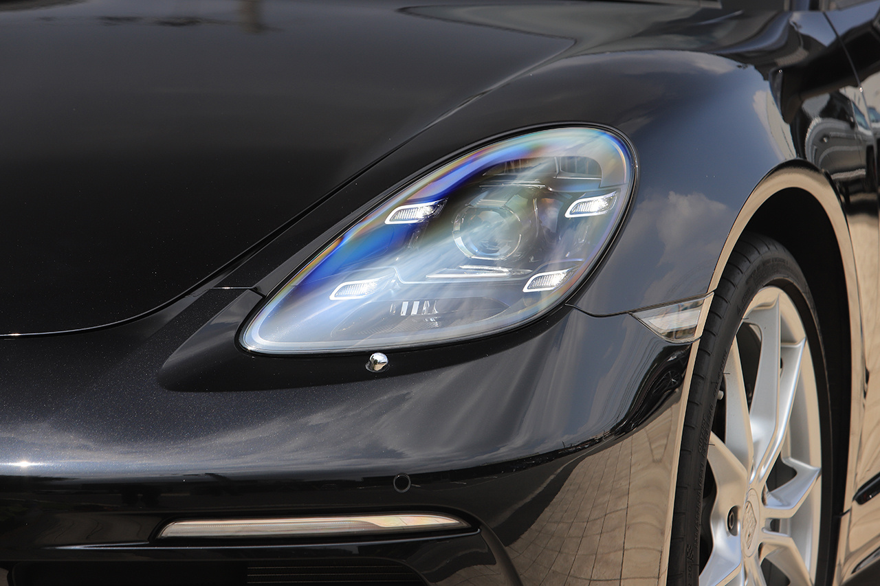 2020 Porsche 718 BOXSTER 