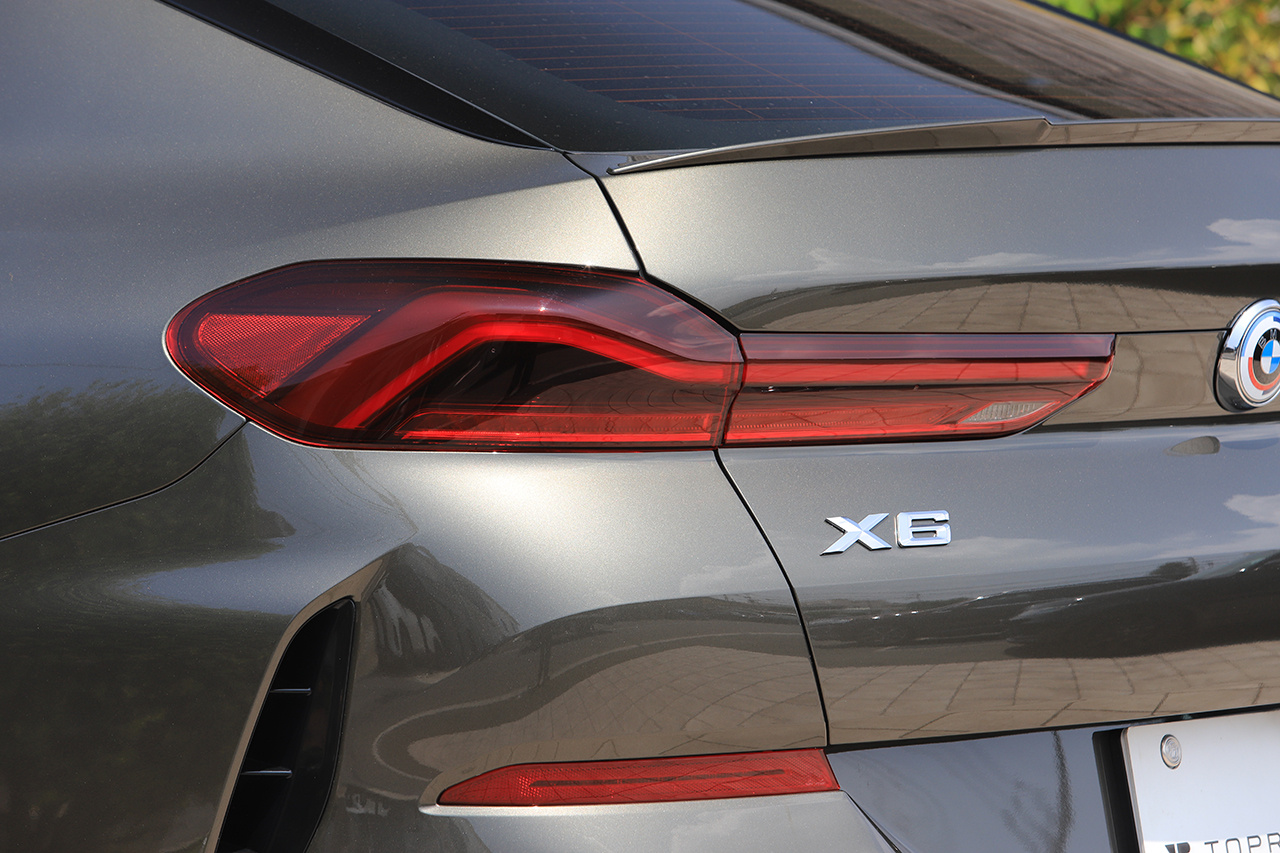 2023 BMW X6 