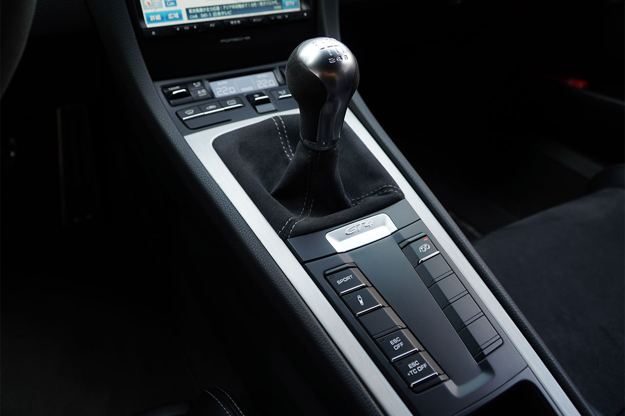 2016 Porsche CAYMAN 