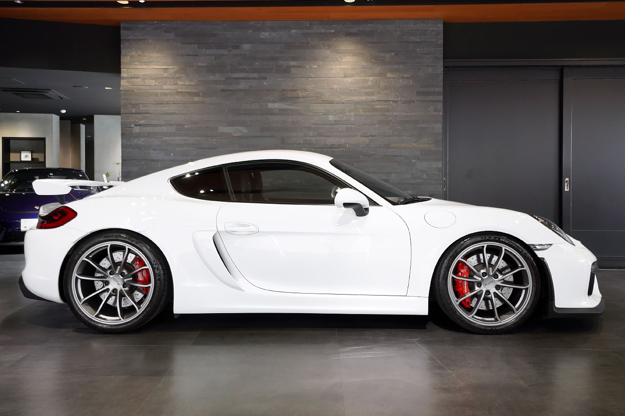 2016 Porsche CAYMAN 