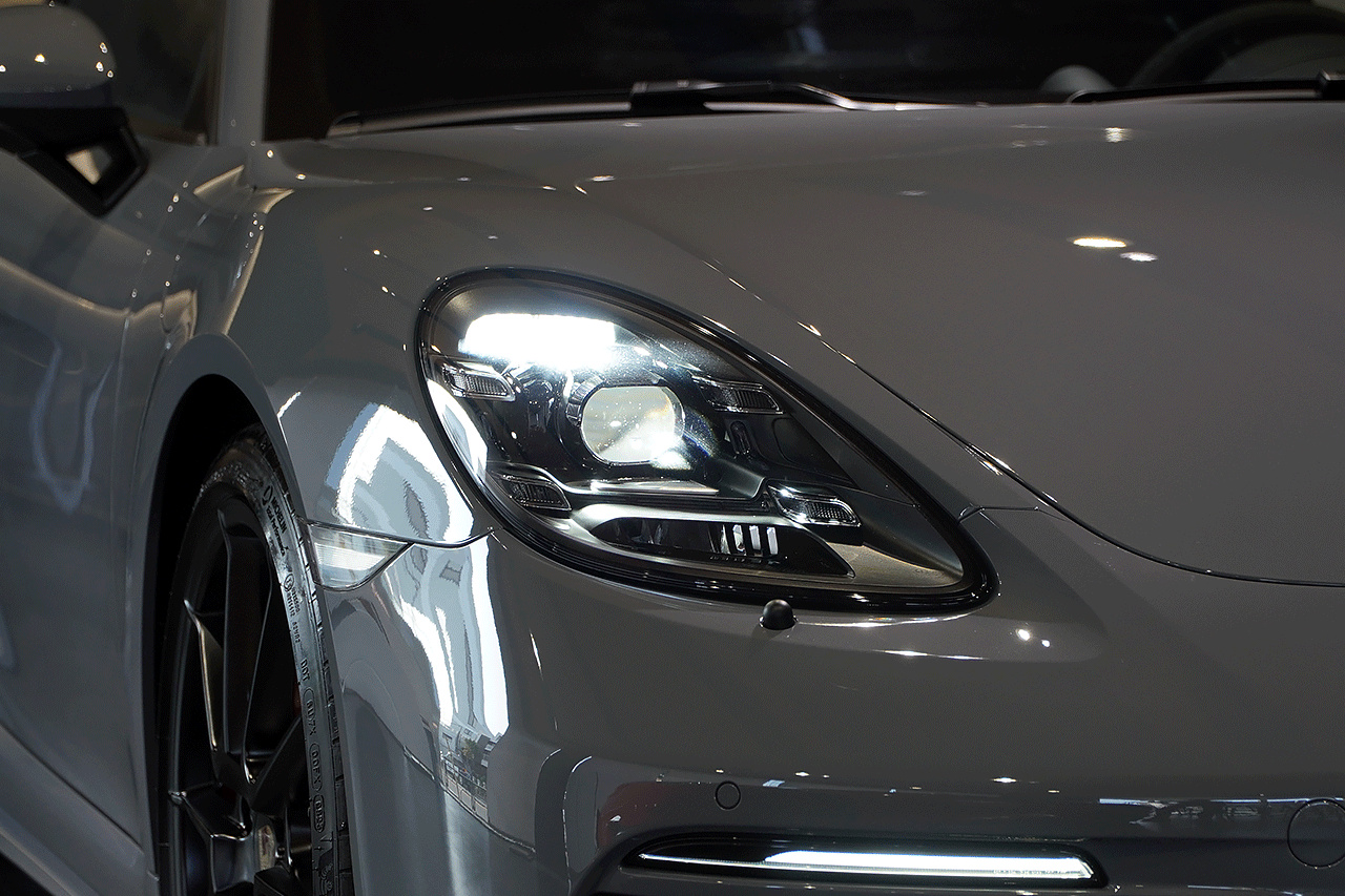 2023 Porsche 718 BOXSTER 