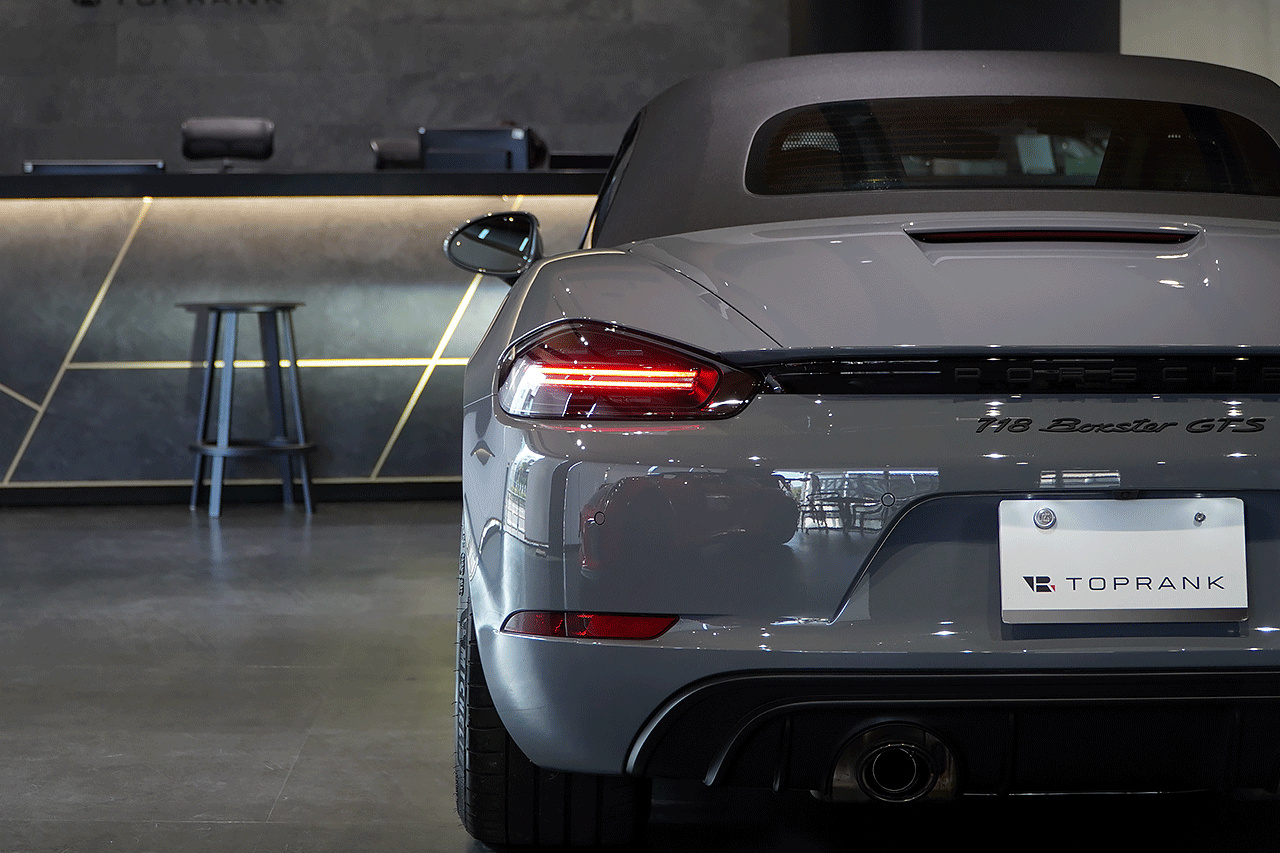 2023 Porsche 718 BOXSTER 