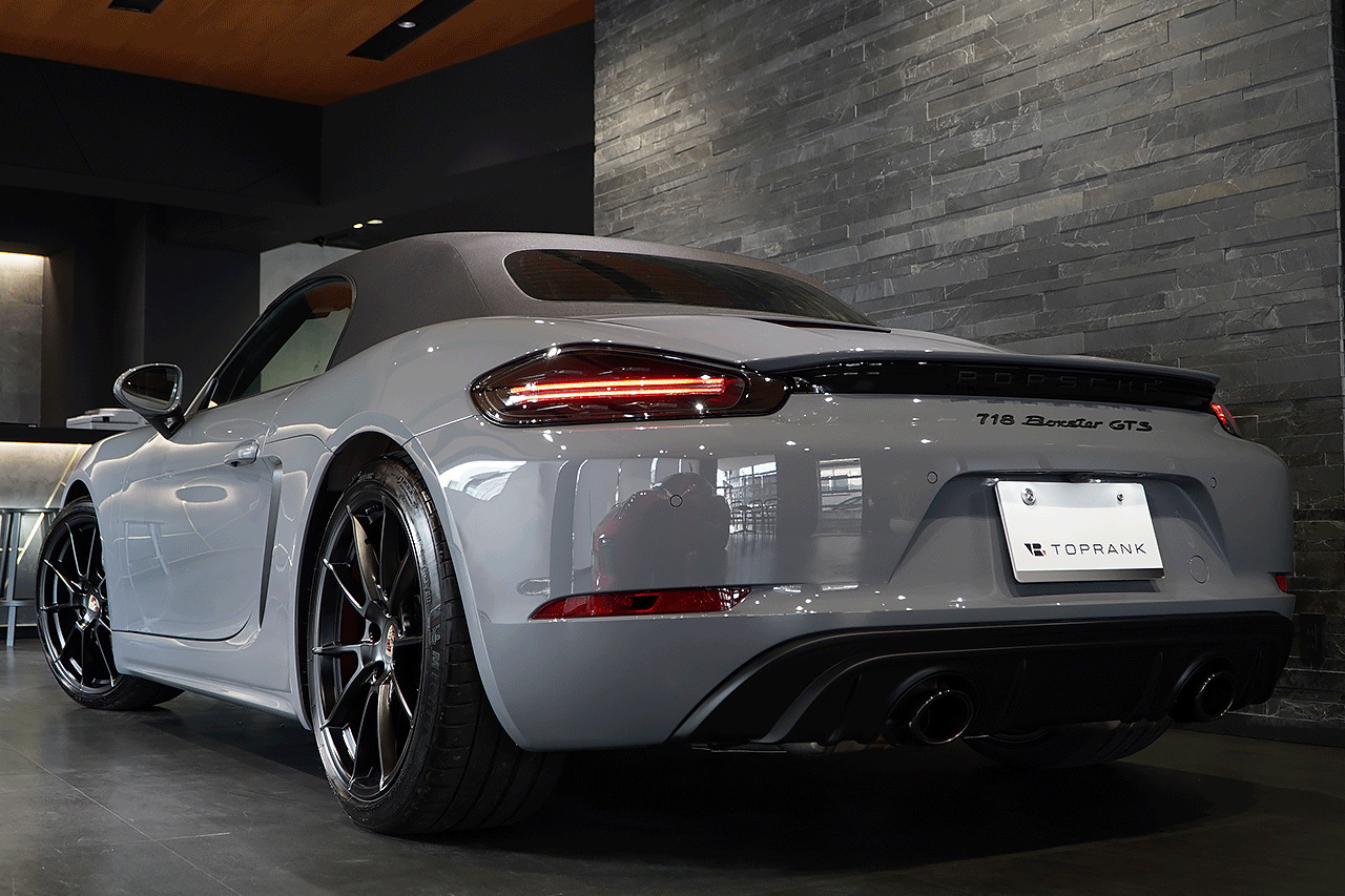 2023 Porsche 718 BOXSTER 