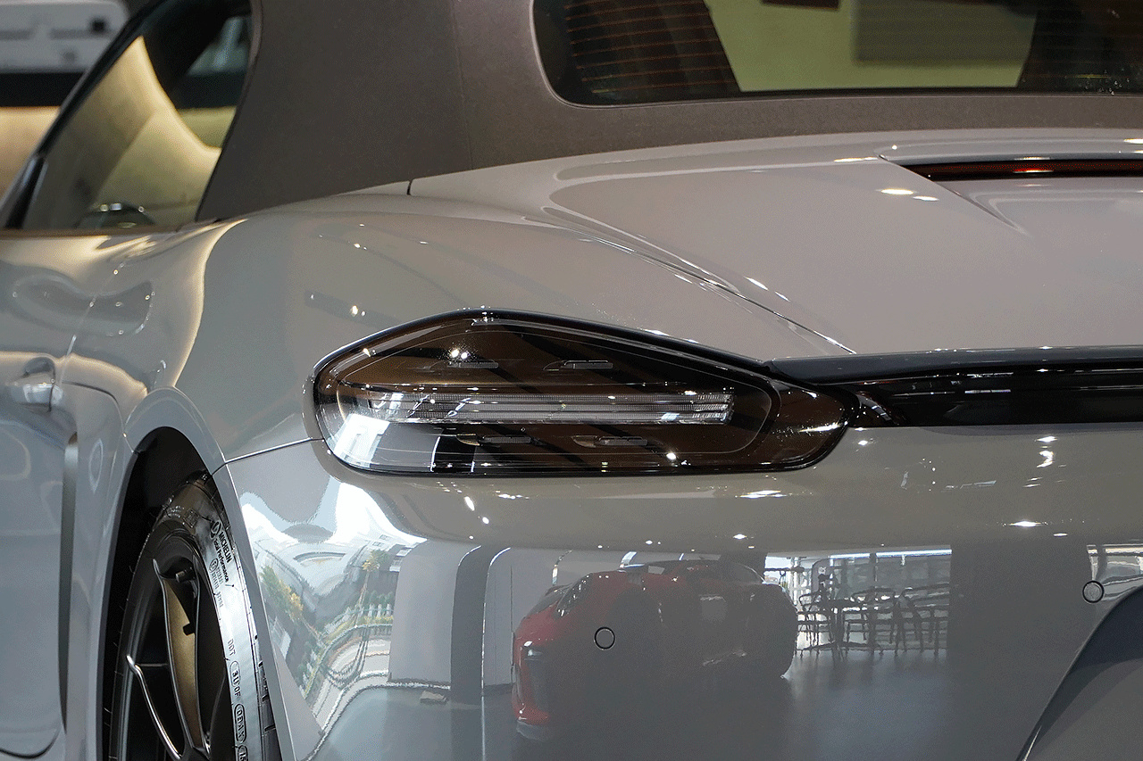 2023 Porsche 718 BOXSTER 