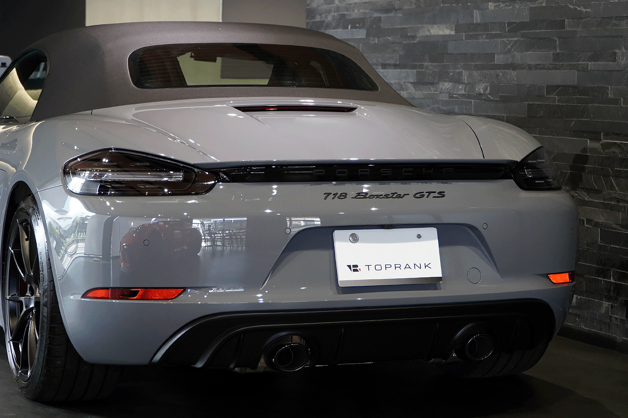 2023 Porsche 718 BOXSTER 