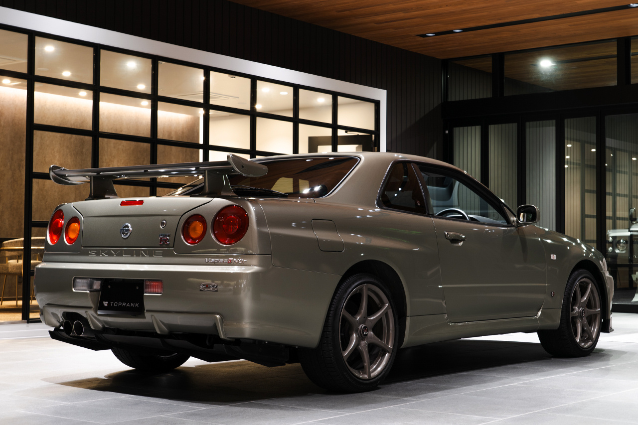 2002 Nissan SKYLINE GT-R BNR34 R34 Skyline GT-R V-Spec 2 Nür, ONE OWNER, Verified LOW Mileage, Factory Millennium Jade -JW0-