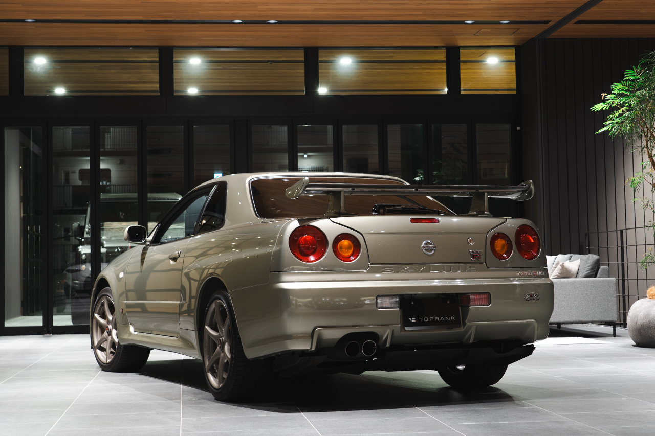 2002 Nissan SKYLINE GT-R BNR34 R34 Skyline GT-R V-Spec 2 Nür, ONE OWNER, Verified LOW Mileage, Factory Millennium Jade -JW0-