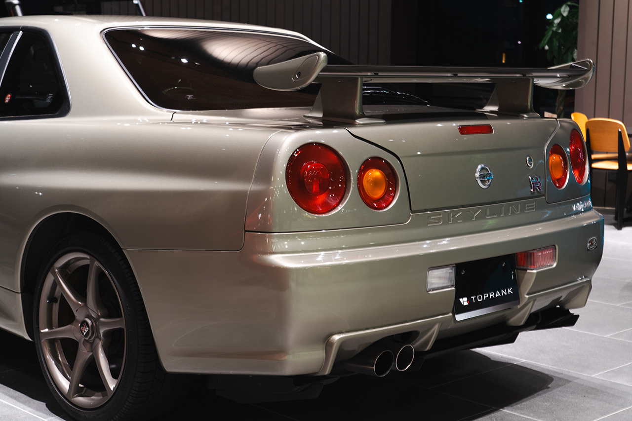 2002 Nissan SKYLINE GT-R BNR34 R34 Skyline GT-R V-Spec 2 Nür, ONE OWNER, Verified LOW Mileage, Factory Millennium Jade -JW0-