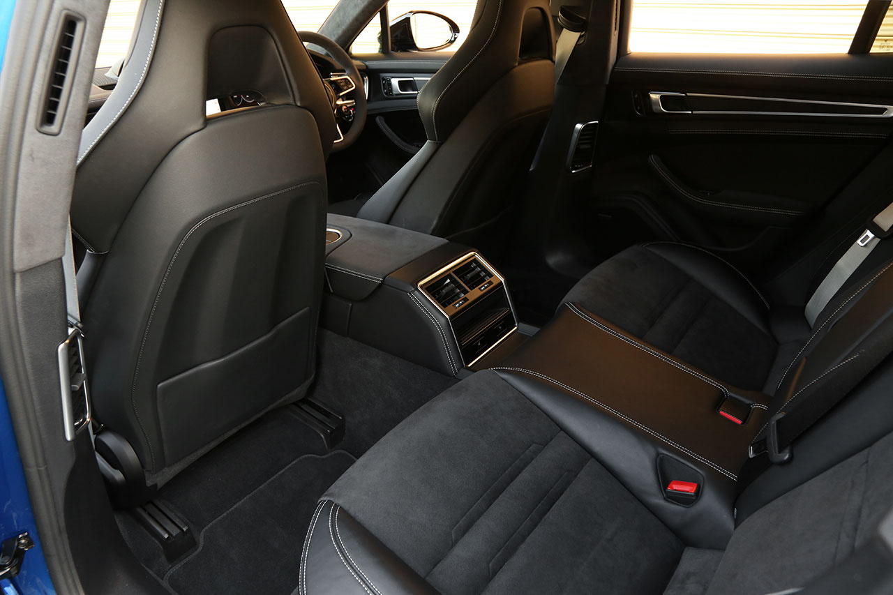 2020 Porsche PANAMERA null