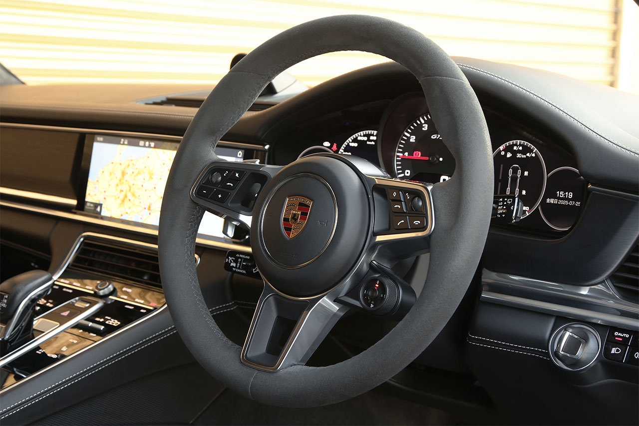 2020 Porsche PANAMERA null