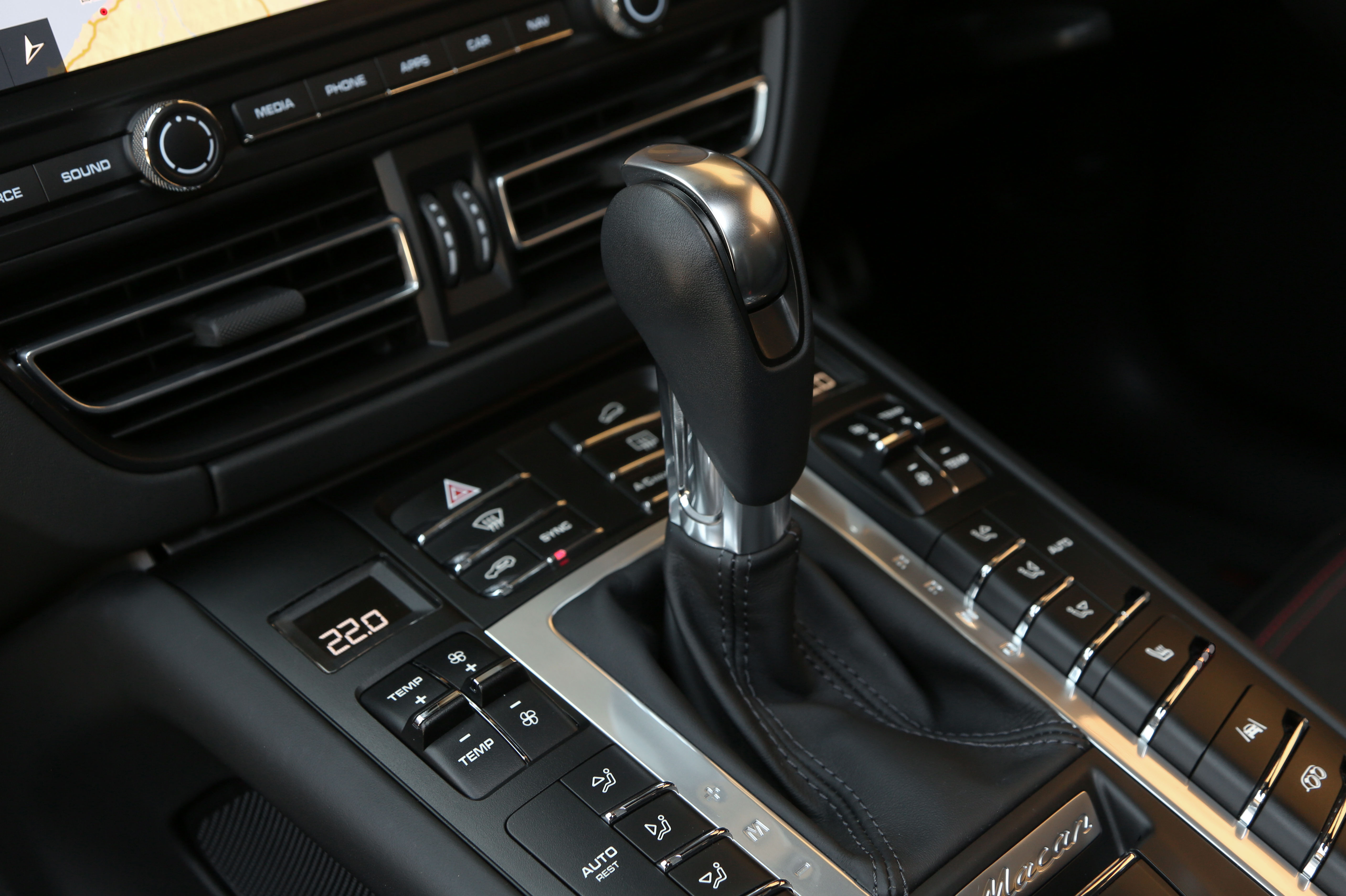 2021 Porsche MACAN null
