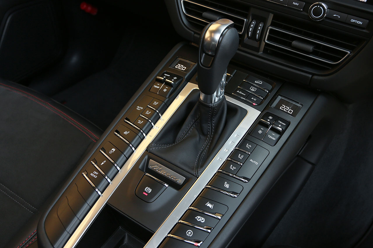 2021 Porsche MACAN null