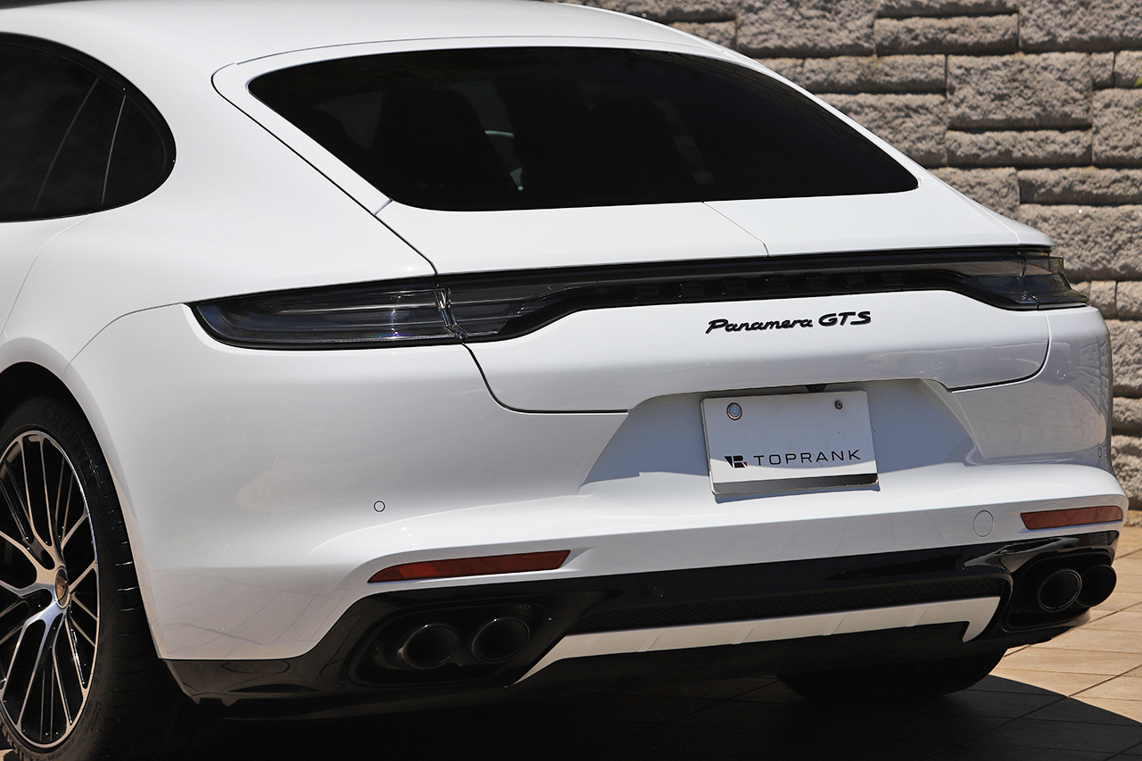 2021 Porsche PANAMERA null