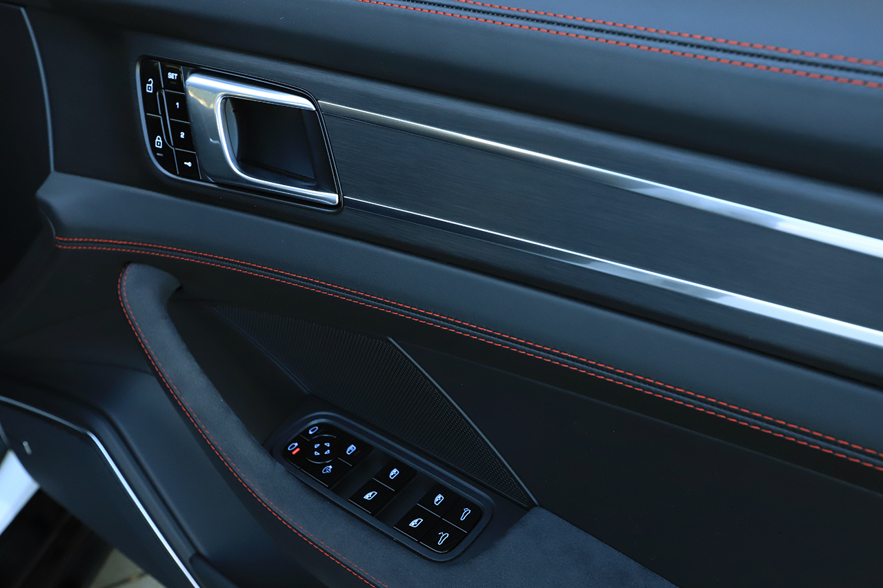 2021 Porsche PANAMERA null