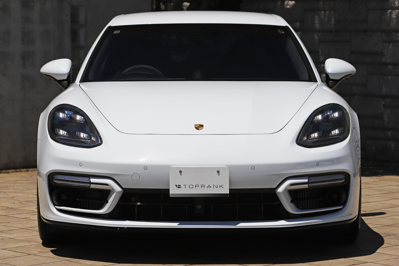2021 Porsche PANAMERA null