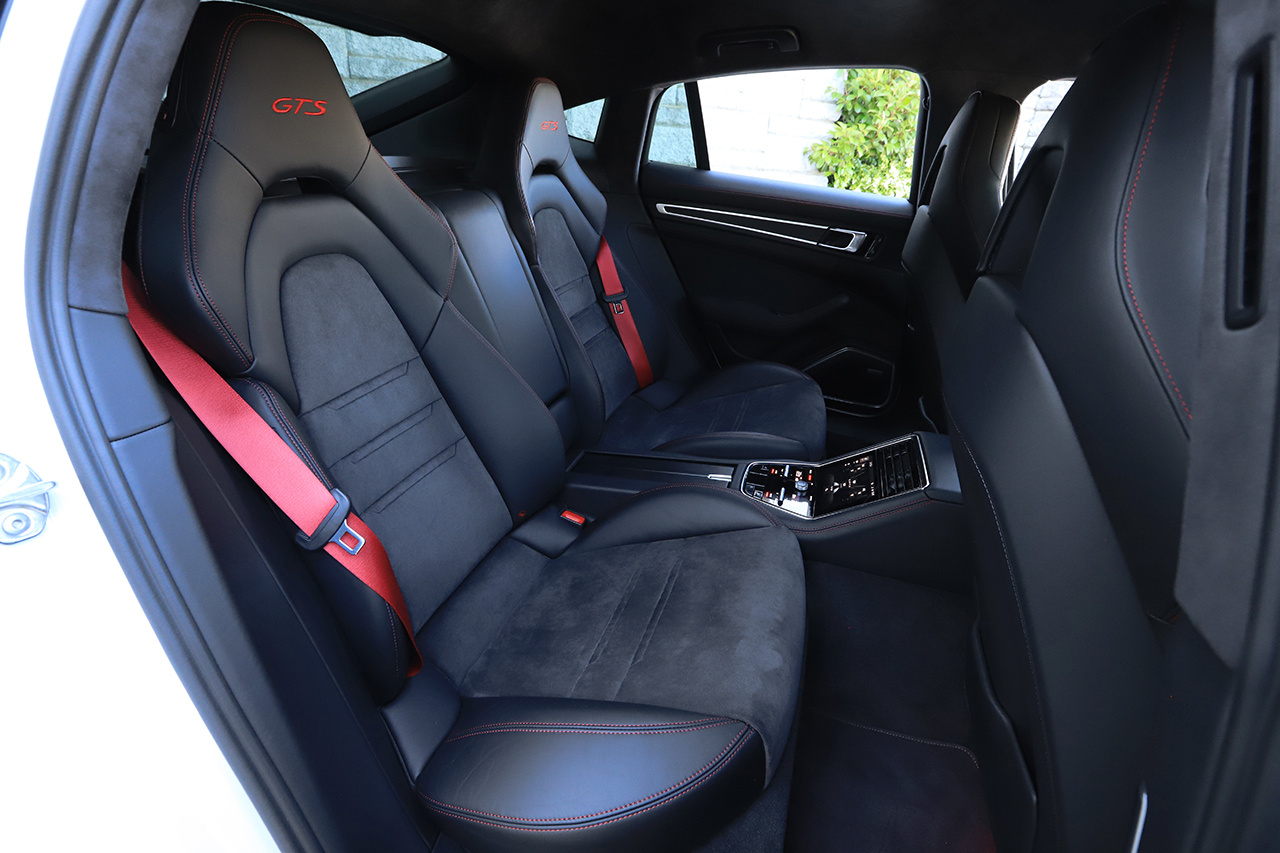 2021 Porsche PANAMERA null