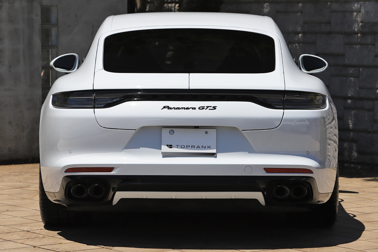 2021 Porsche PANAMERA null