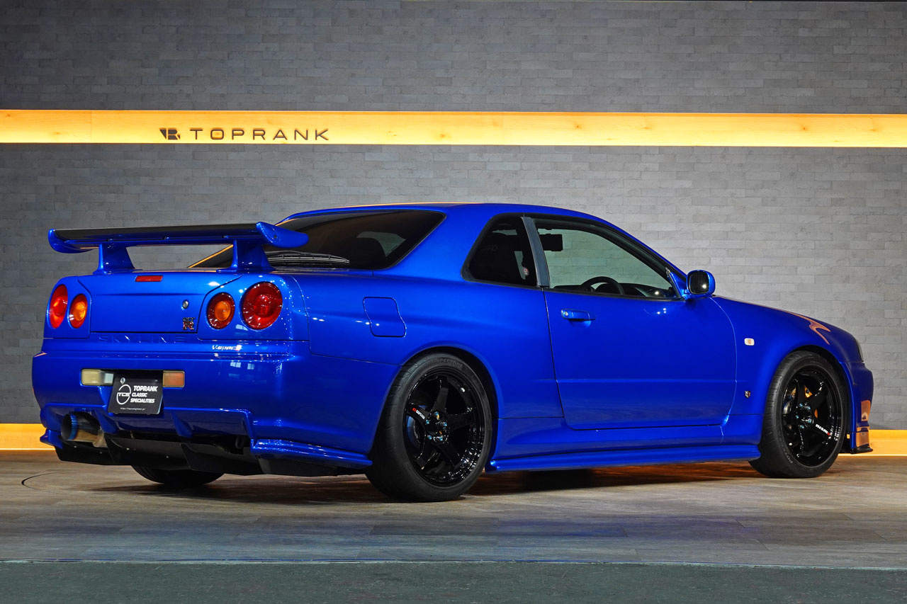 2002 Nissan SKYLINE GT-R BNR34 R34 Skyline GT-R V-SPEC II, NISMO Side Skirts/Rear Under Spoiler/LMGT4 18 inch Wheels