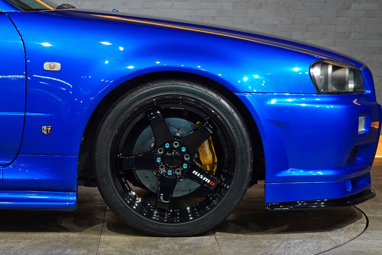 2002 Nissan SKYLINE GT-R BNR34 R34 Skyline GT-R V-SPEC II, NISMO Side Skirts/Rear Under Spoiler/LMGT4 18 inch Wheels