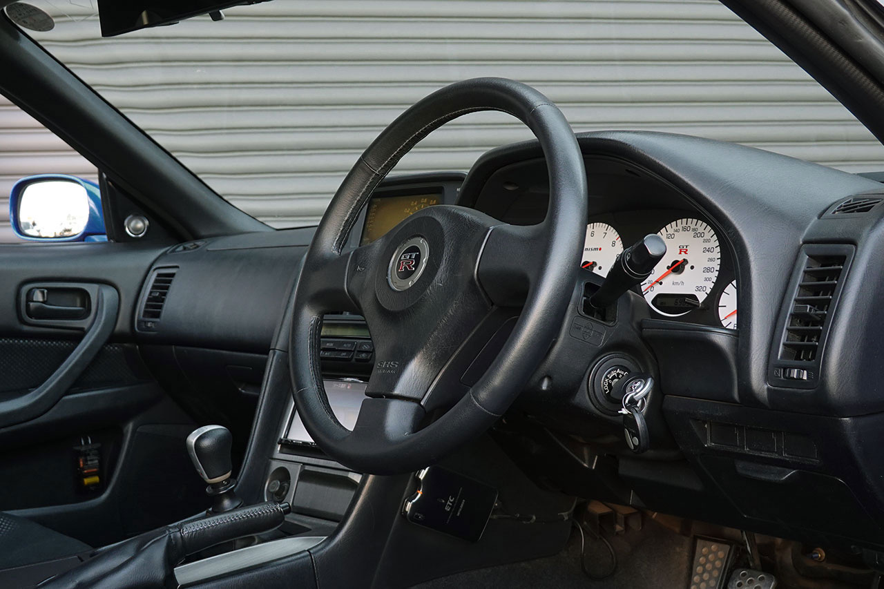 2002 Nissan SKYLINE GT-R BNR34 R34 Skyline GT-R V-SPEC II, NISMO Side Skirts/Rear Under Spoiler/LMGT4 18 inch Wheels