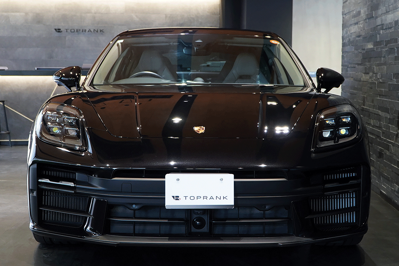 2024 Porsche PANAMERA 