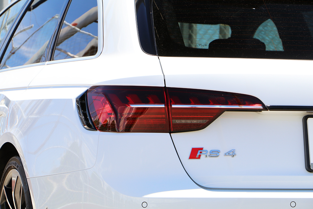 2021 Audi RS4 AVANT 