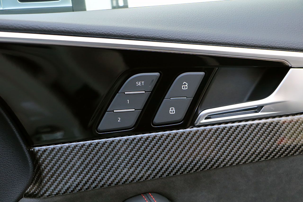 2021 Audi RS4 AVANT 