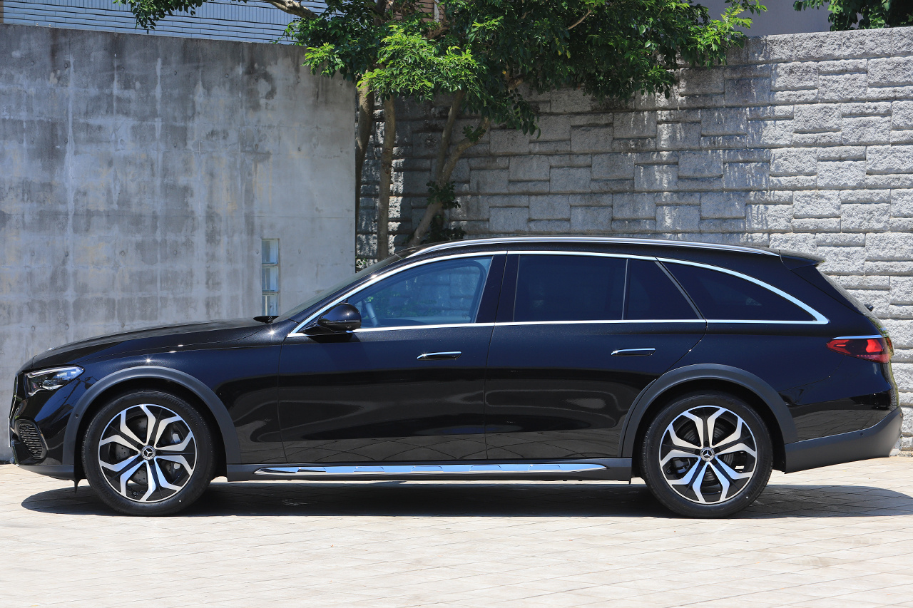 2024 Mercedes-Benz E CLASS 