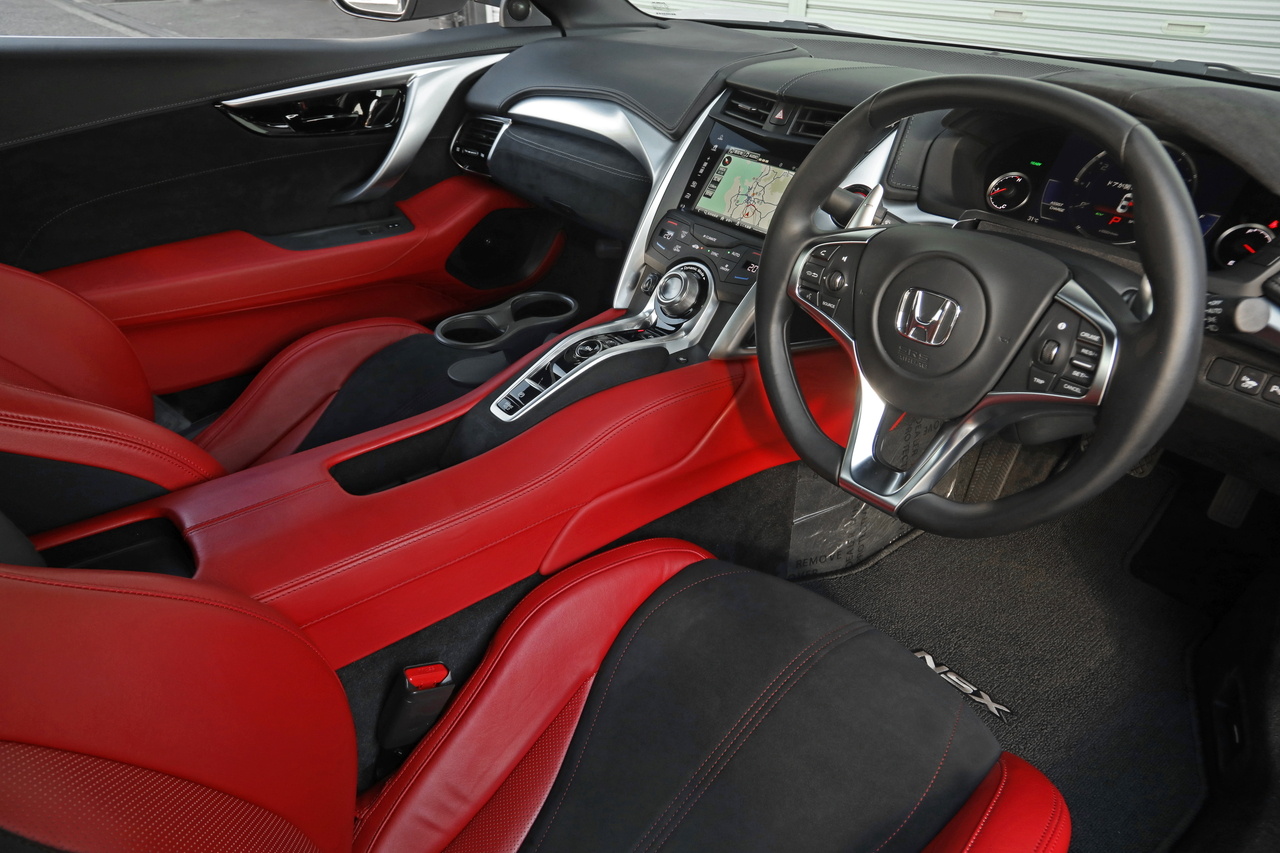 2017 Honda NSX NC1 Carbon-ceramic brakes, Alcantara seats, Carbon Roof