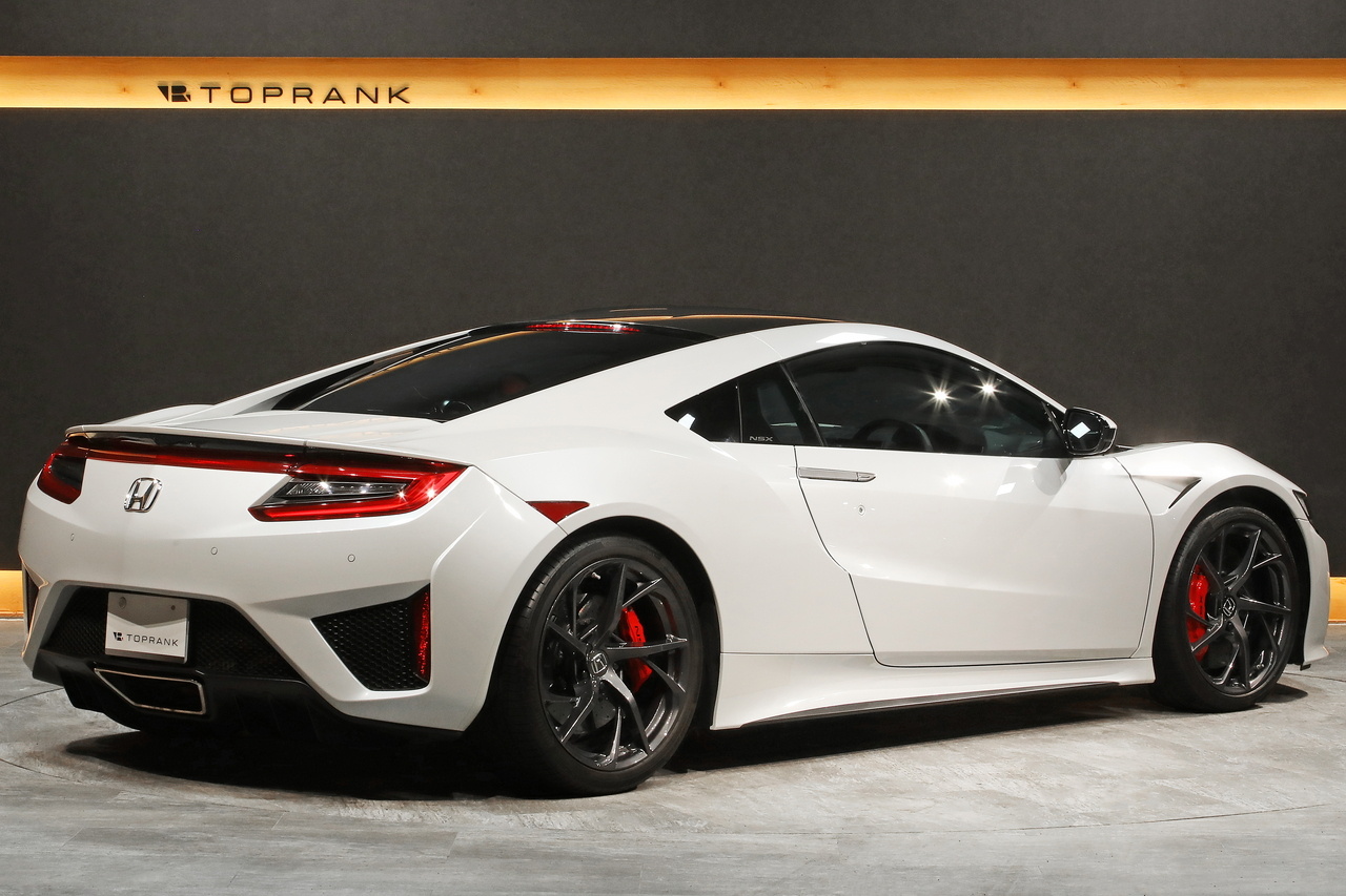 2017 Honda NSX NC1 Carbon-ceramic brakes, Alcantara seats, Carbon Roof