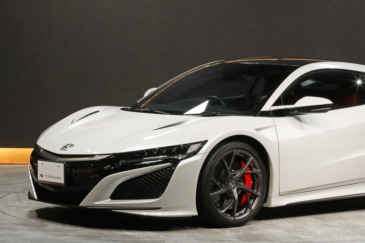 2017 Honda NSX NC1 Carbon-ceramic brakes, Alcantara seats, Carbon Roof