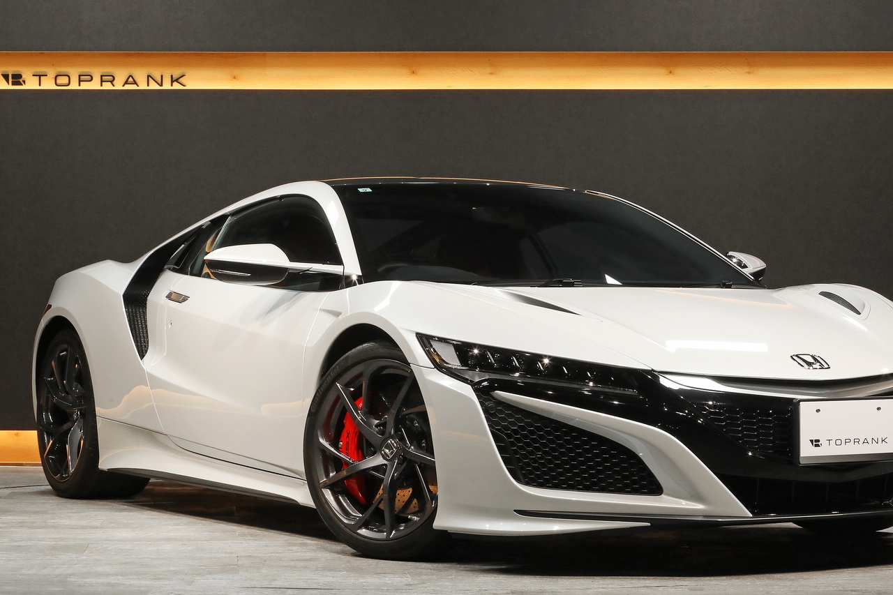 2017 Honda NSX NC1 Carbon-ceramic brakes, Alcantara seats, Carbon Roof