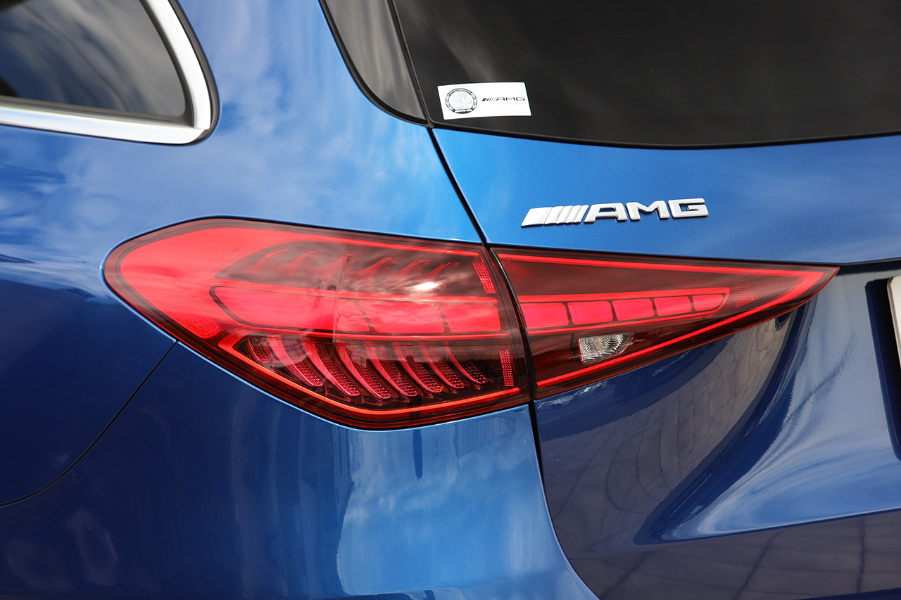 2025 Mercedes-AMG C CLASS null