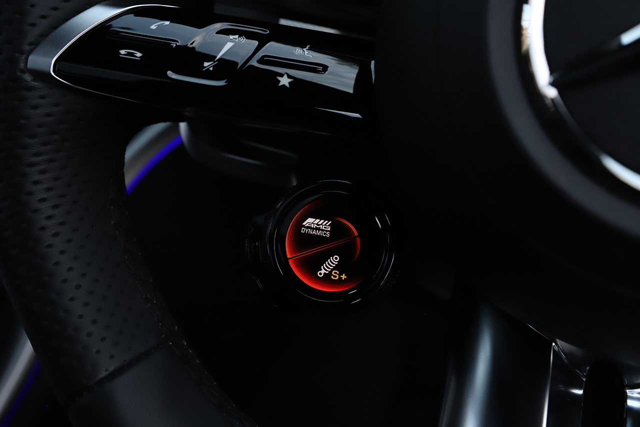 2025 Mercedes-AMG C CLASS null
