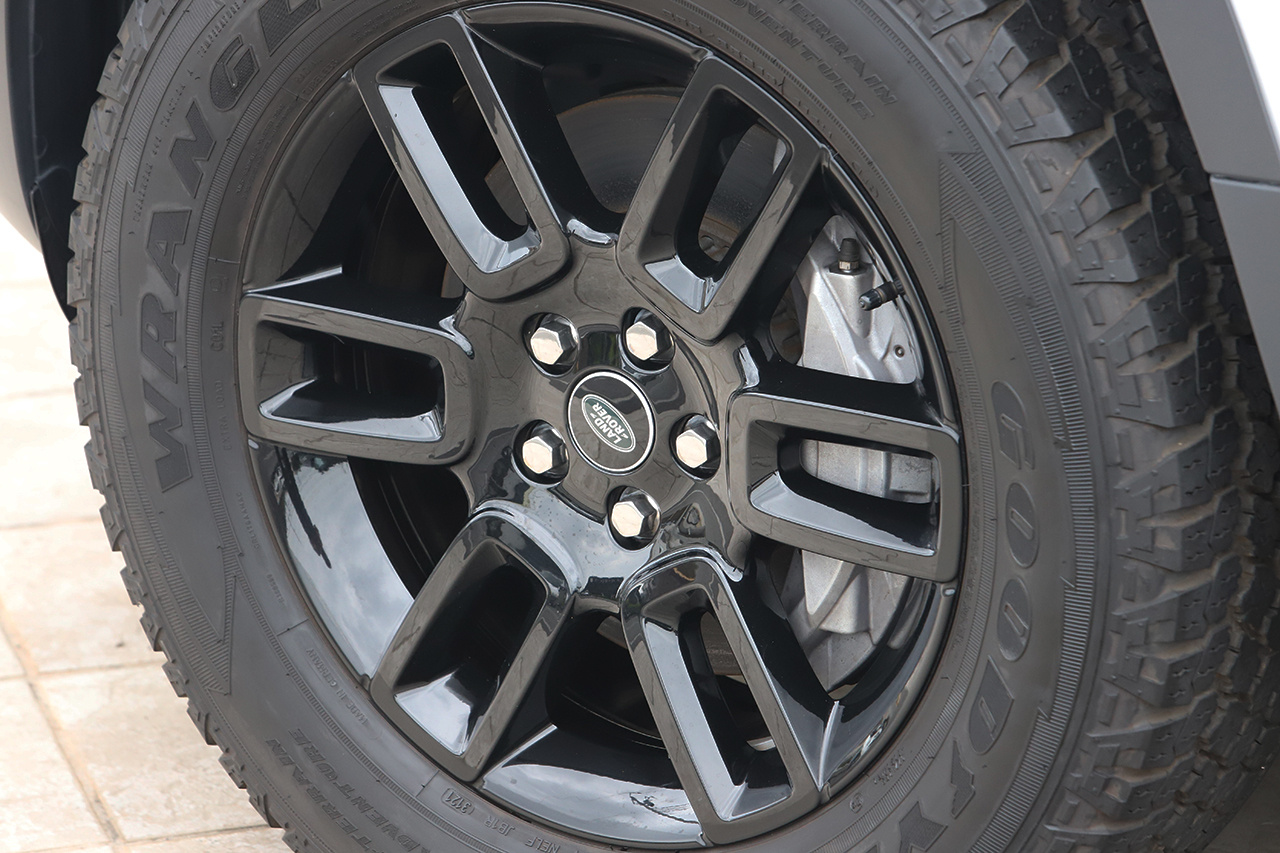2022 Land Rover DEFENDER 