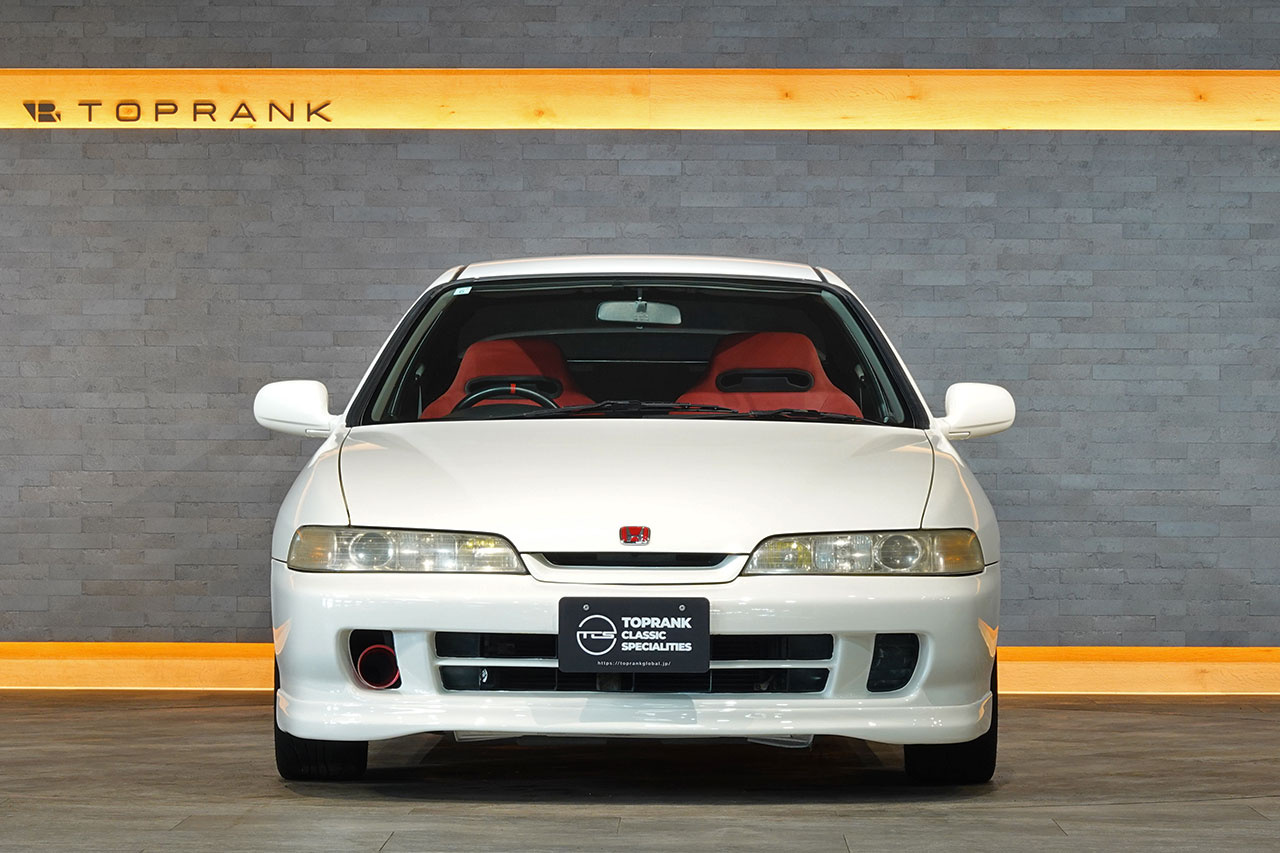 1996 Honda INTEGRA TYPE R DC2 Integra Type-R, Aftermarket Exahust Manifold, Muffler, OMP Steering Wheel