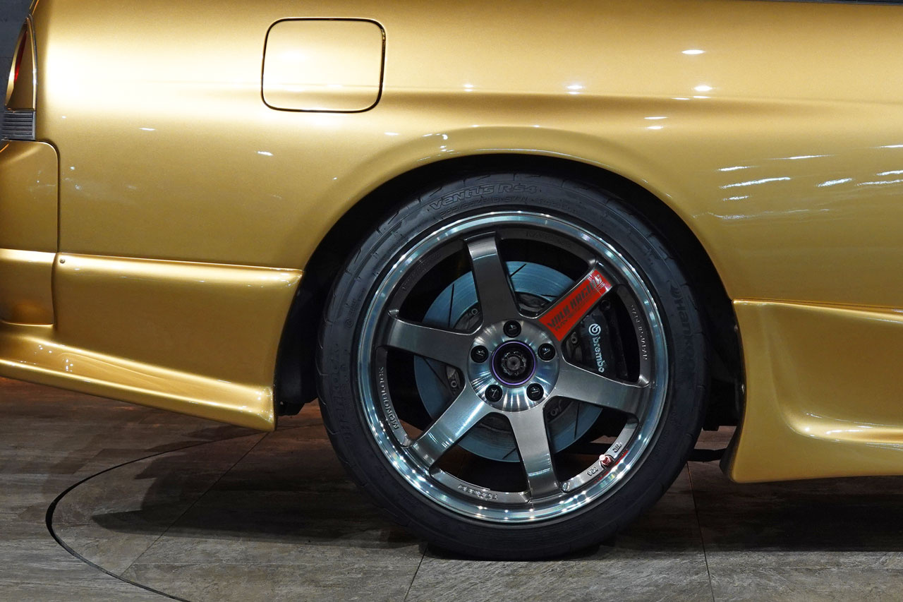 1995 Nissan SKYLINE GT-R BCNR33 R33 Skyline GT-R V Spec, Topsecret Style Aero, Rays TE37SL 18 Inch Forged Alloy Wheels