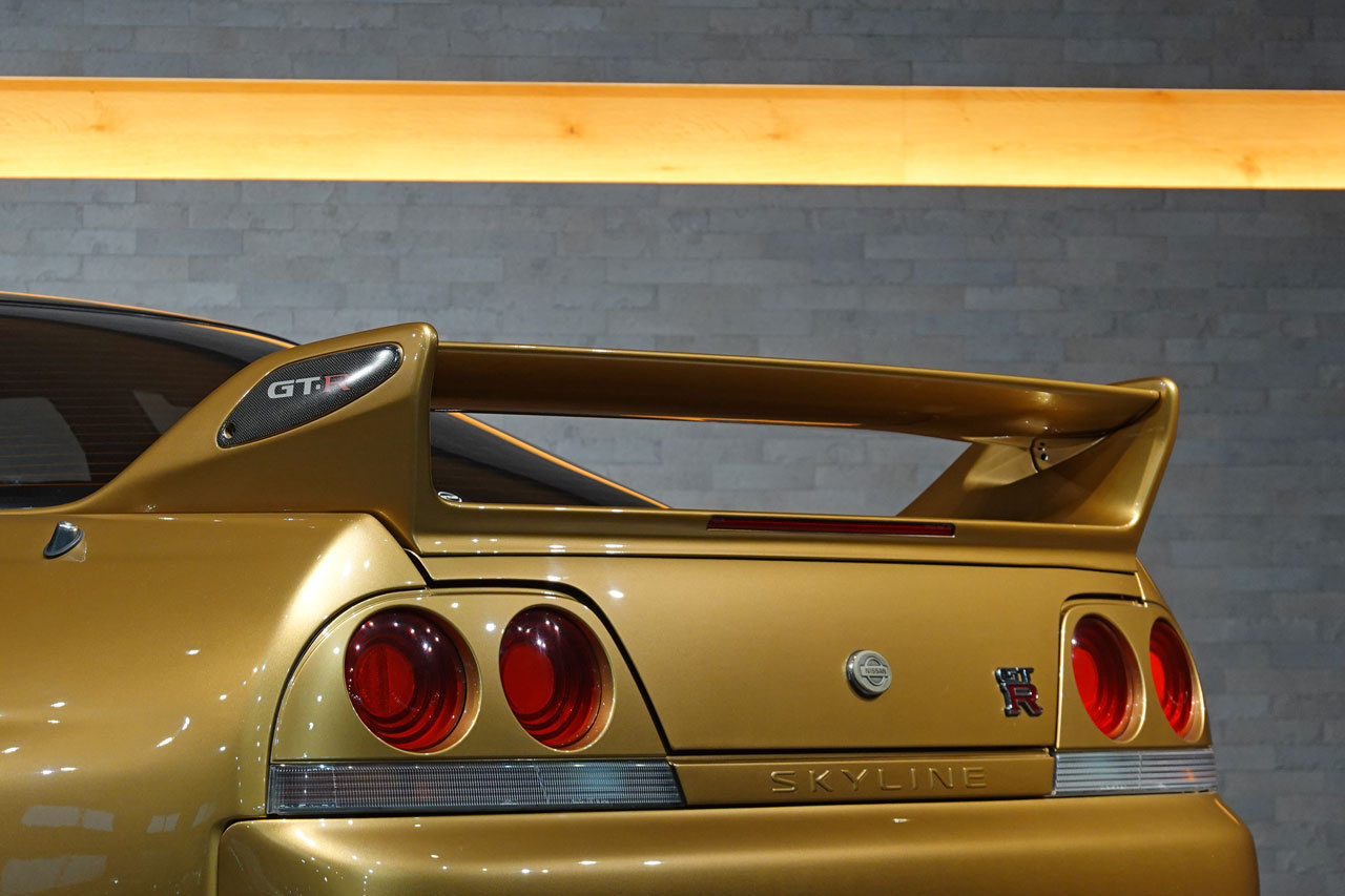 1995 Nissan SKYLINE GT-R BCNR33 R33 Skyline GT-R V Spec, Topsecret Style Aero, Rays TE37SL 18 Inch Forged Alloy Wheels
